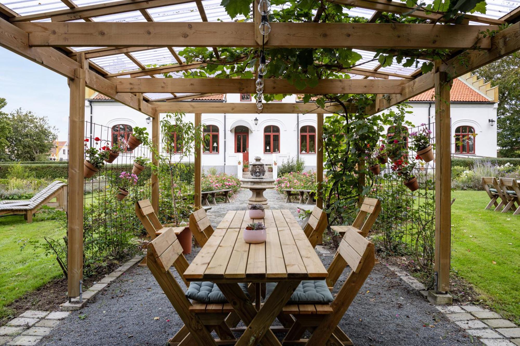Vita Huset Pa Oesterlen Gärsnäs Exterior foto